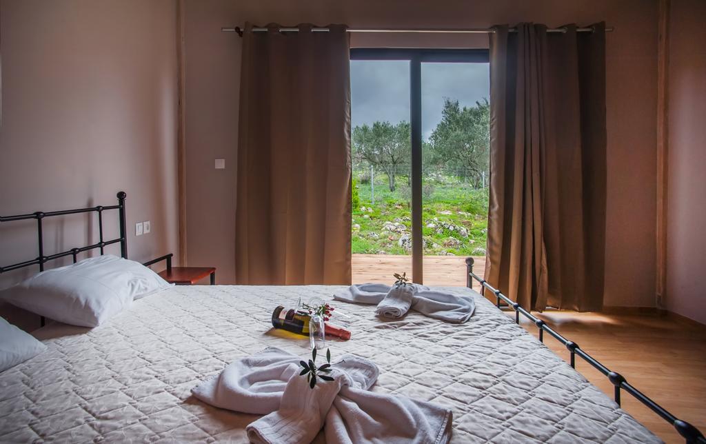 ואמוס Liberta Villas מראה חיצוני תמונה
