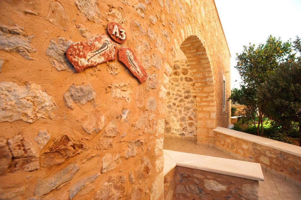 ואמוס Liberta Villas מראה חיצוני תמונה