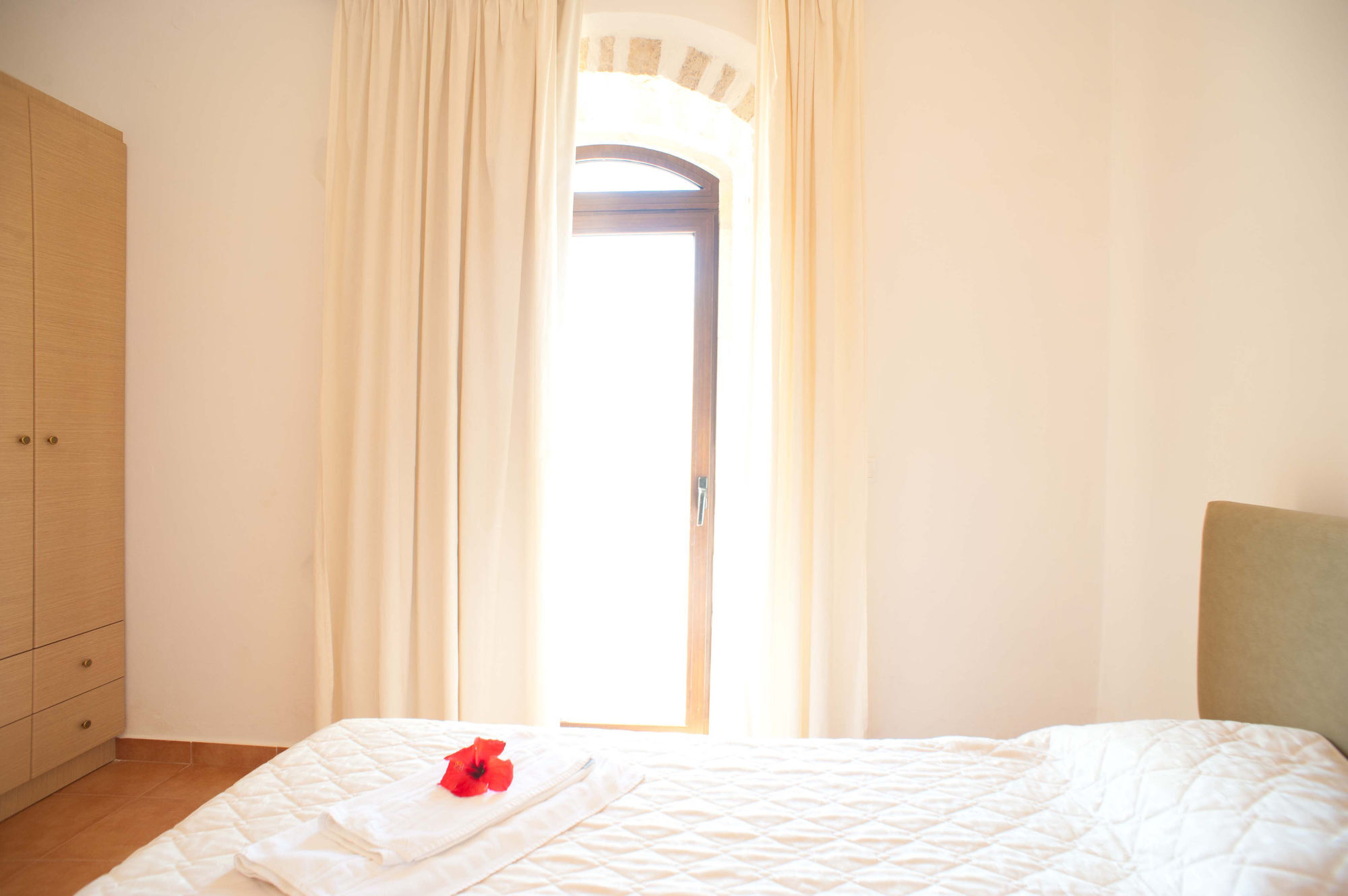 ואמוס Liberta Villas מראה חיצוני תמונה