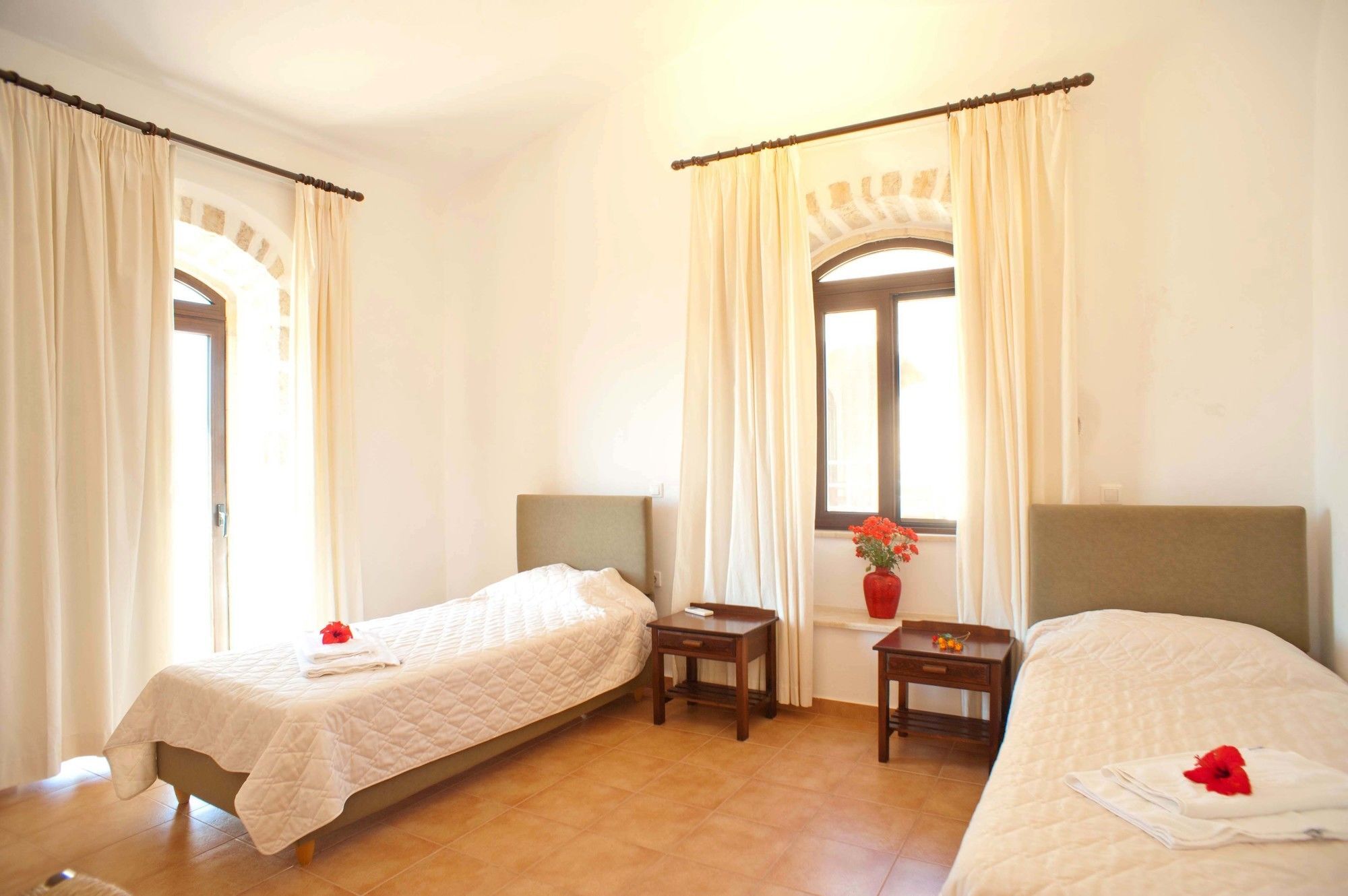 ואמוס Liberta Villas מראה חיצוני תמונה
